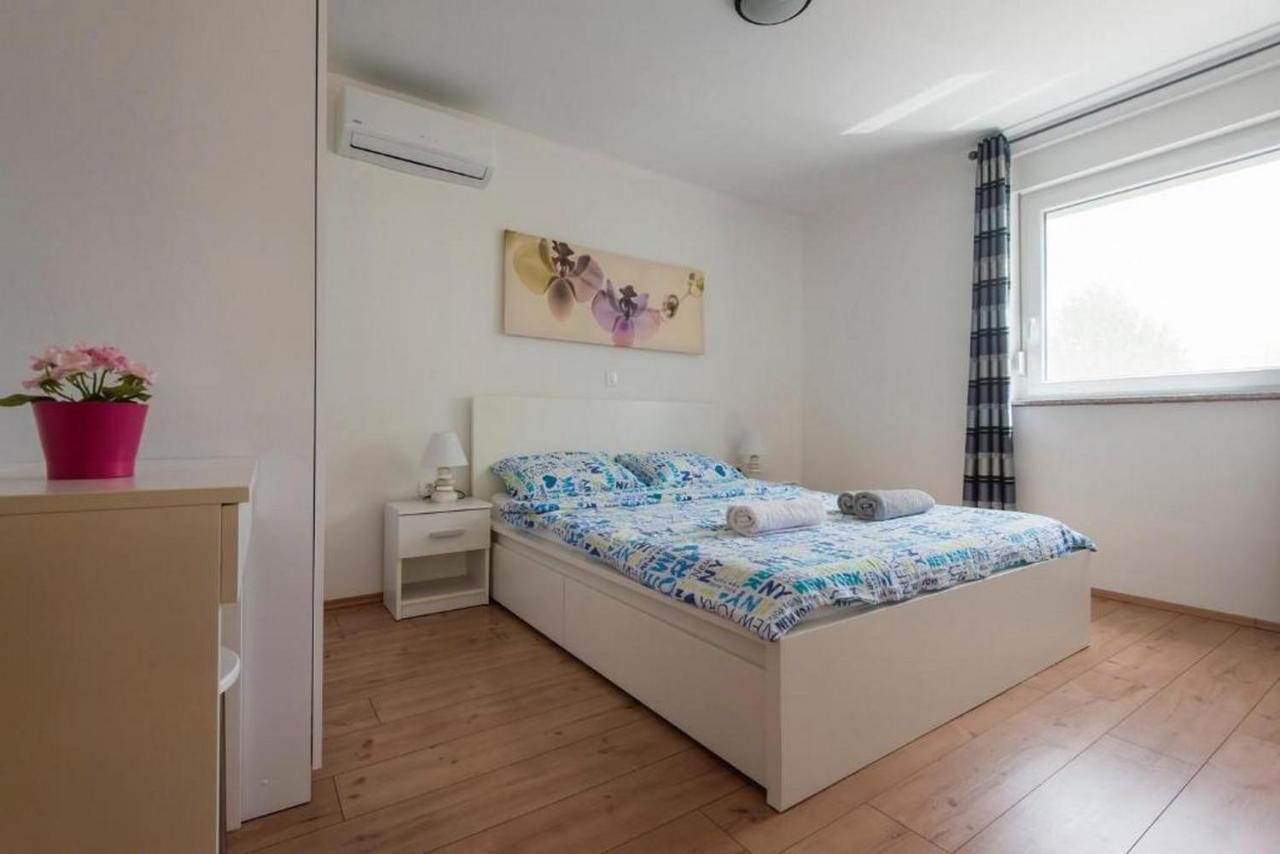 Apartments Villa Ema Zadar Exterior photo